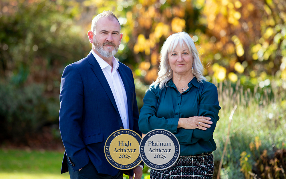 Jason & Steph Ps Badges