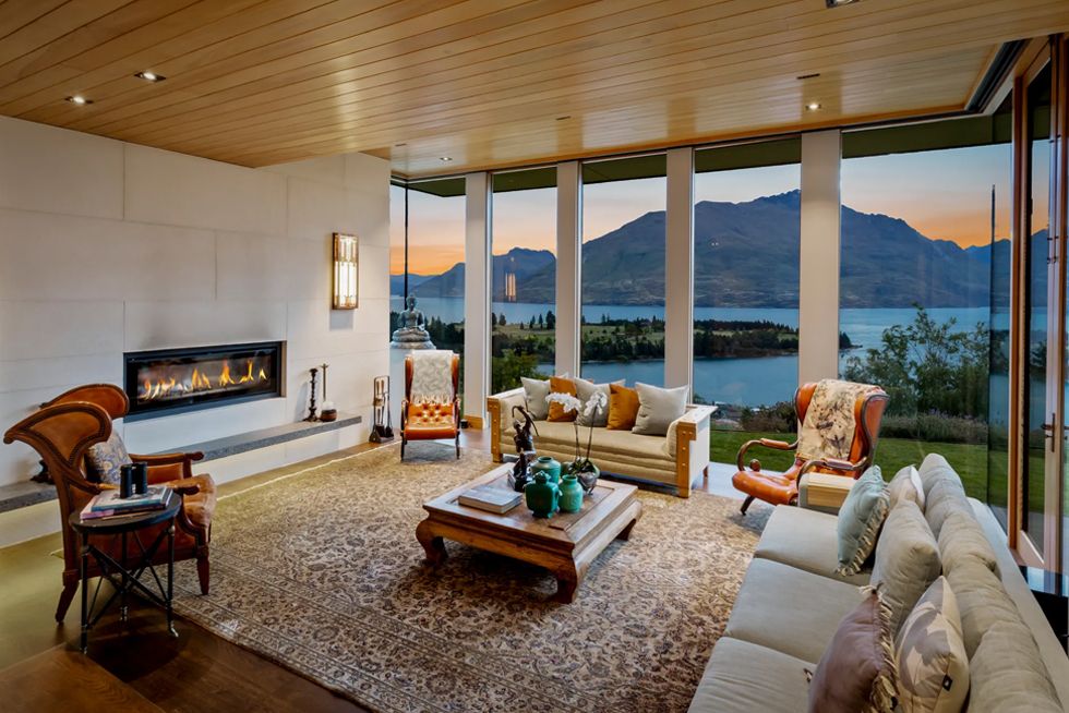 Buyers Guide 0005 Edinborough