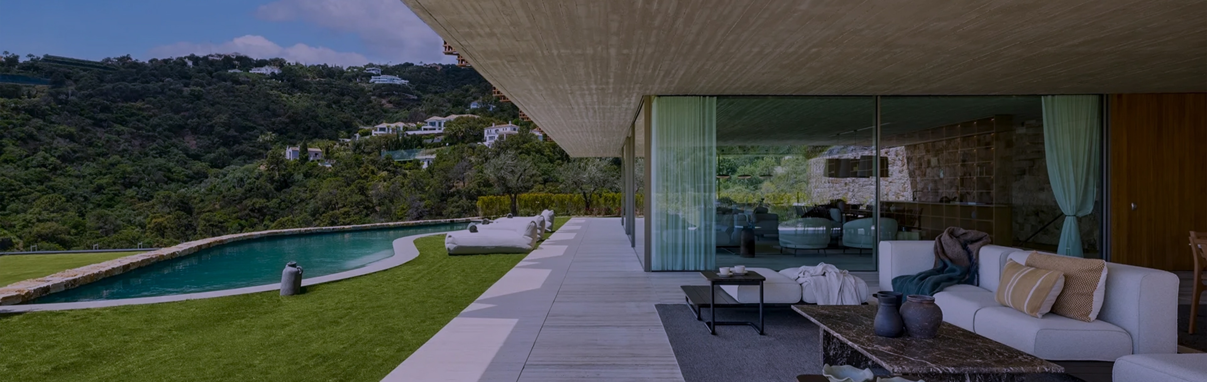 P Style Nov2025 Insights Heroes C15  0003 Global View