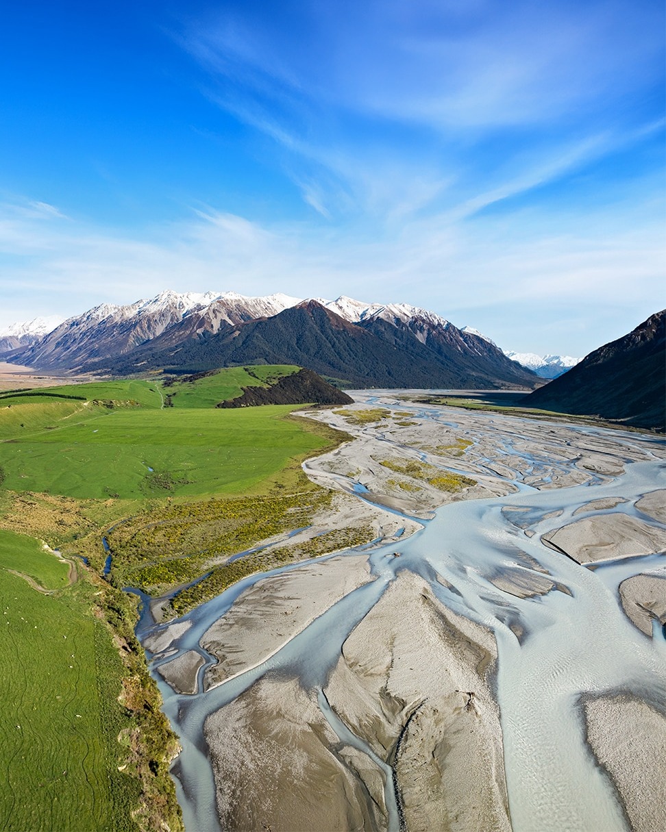 P Style Nov2025 Insights C7 P 0000 Mount Algidus01 (1)